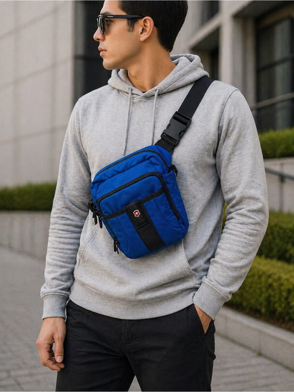 Victorinox Swiss Army Waist Bag Blue Travel Fanny Pack Crossbody Organizer